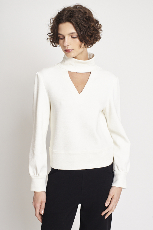 Fit — Blusa Bouclê Decote V Com Gola Alta