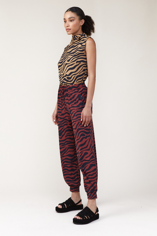 Fit — Blusa Jersey Zebra Drapeada Com Manga