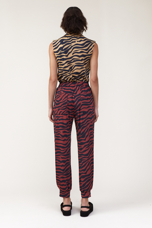 Fit — Blusa Jersey Zebra Drapeada Com Manga