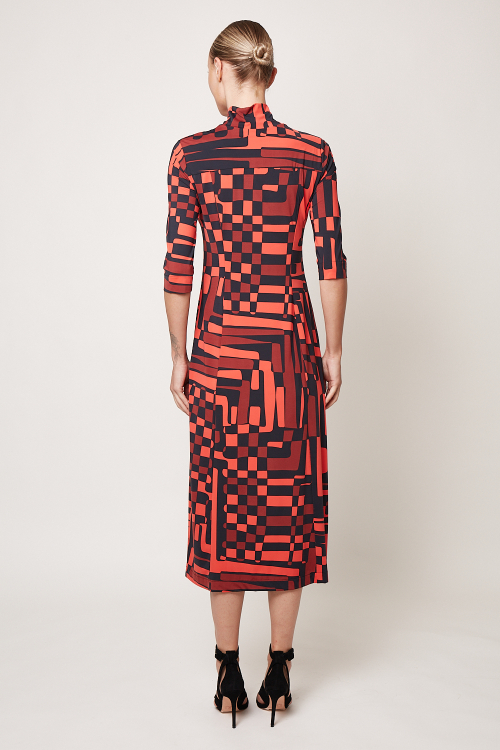 Fit — Vestido Jersey Labirinto Abertura Decote