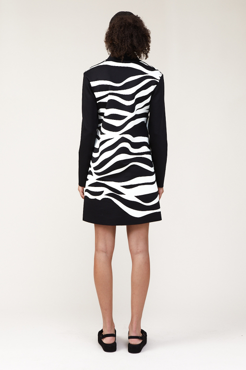 Fit — Vestido Duplo Leve Curto Manga Longa Silk