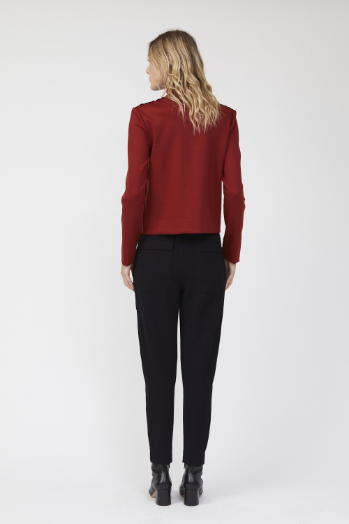 Fit — Calça Bouclê Bolsos
