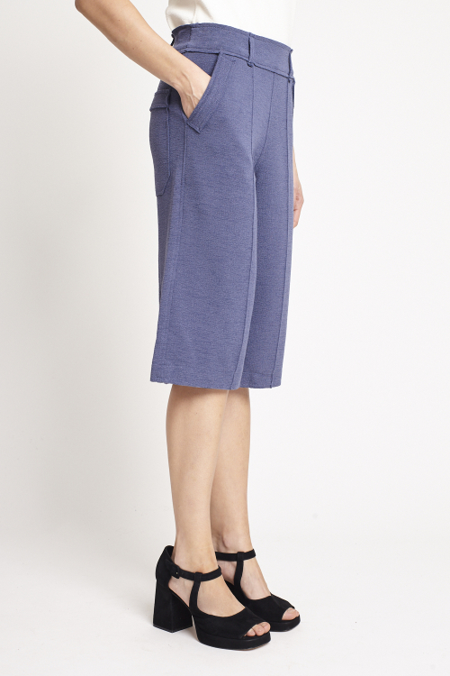 Fit — Bermuda Bouclê Com Bolso