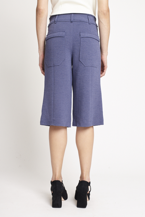 Fit — Bermuda Bouclê Com Bolso