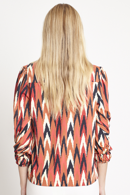 Fit — Blusa Jersey Estampa Batik Com Manga