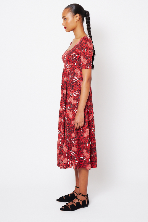 Fit — Vestido Jersey Estampa Renda Decote Quadrado