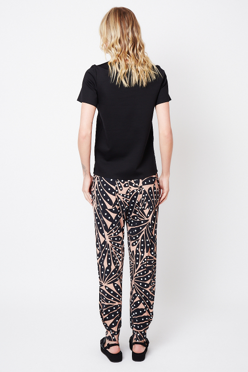 Fit — Calça Jersey Estampa Leque