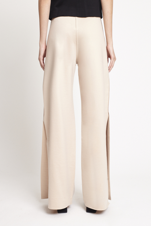 Fit — Calça Duplo Leve Abertura Joelho