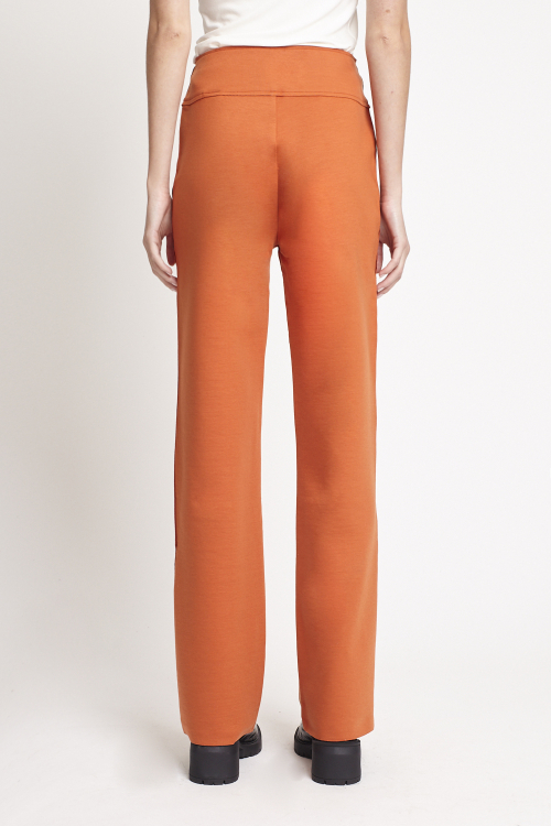 Fit — Calça Duplo Leve Com Fenda Leteral