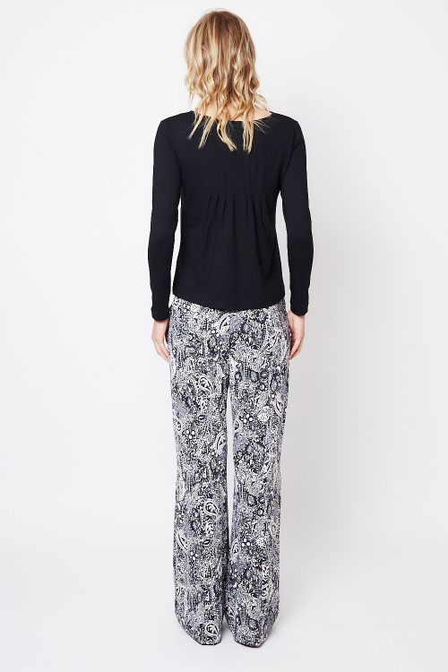 Fit — Calça Jersey Estampa Caxemira Perna Alongada