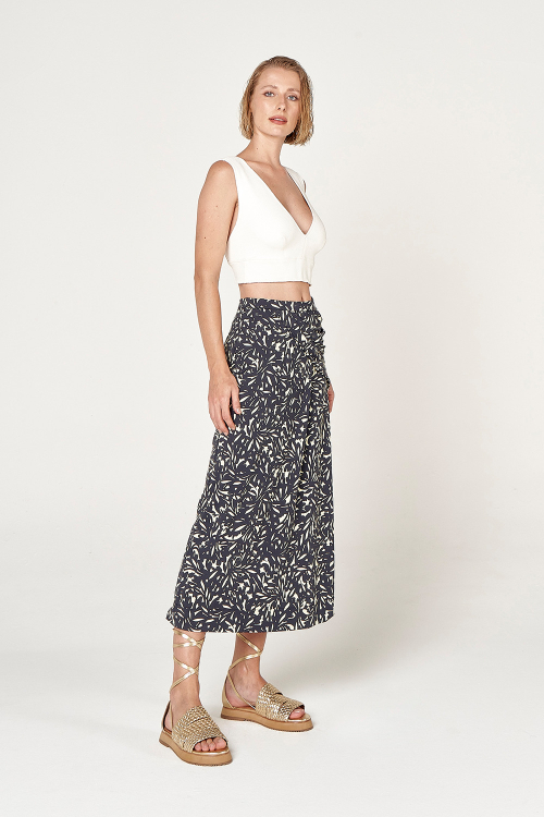 Fit — Blusa Bouclê Cropped Com Pala