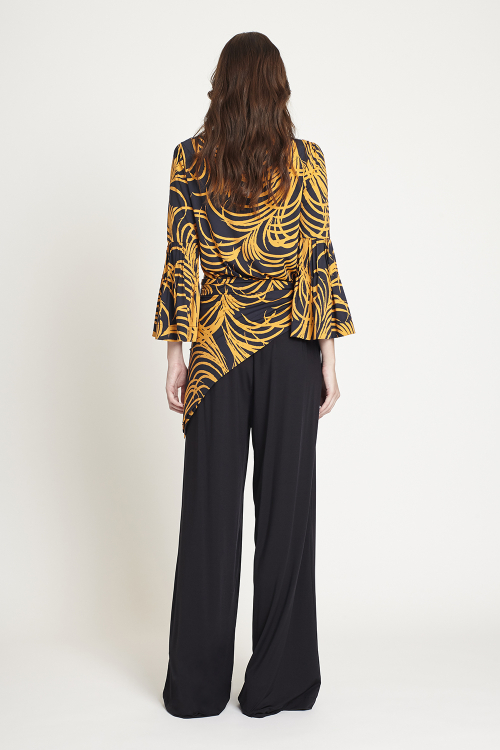 Fit — Blusa Jersey Plumas