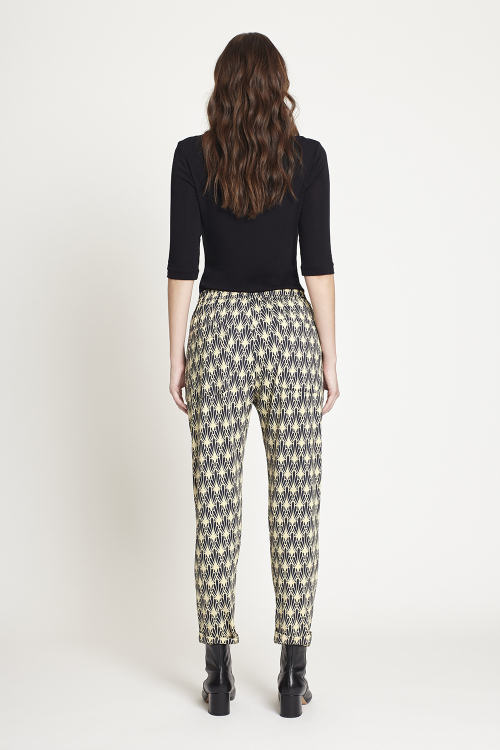 Fit — Blusa Malha Tricô Gola Alta