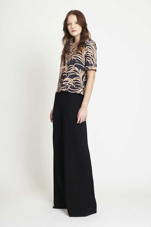 Fit — Blusa Jersey Plumas Quadradinha Com Gola