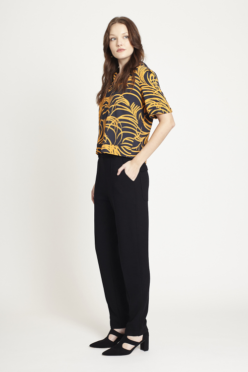 Fit — Blusa Jersey Plumas Quadradinha Com Gola