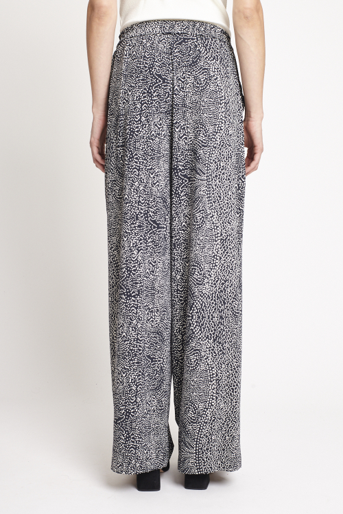 Fit — Calça Jersey Pavão Ampla