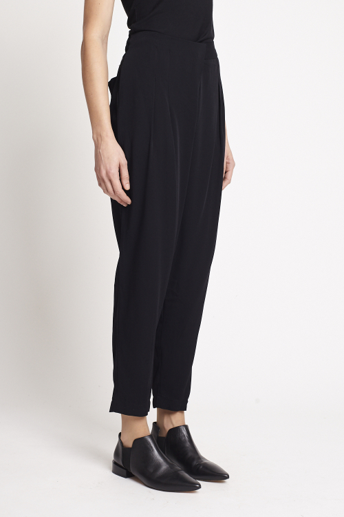 Fit — Calça Crepe Com Prega