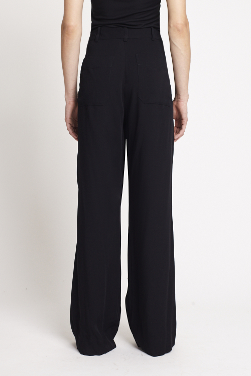 Fit — Calça Crepe Reta