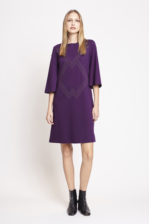 Fit — Vestido Duplo Leve Aplicação