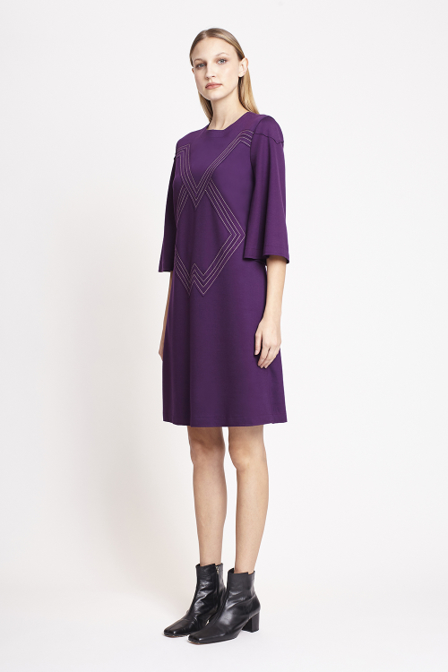Fit — Vestido Duplo Leve Aplicação