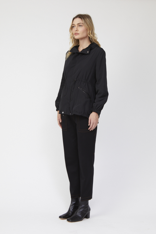 Fit — Jaqueta Nylon Com Capuz
