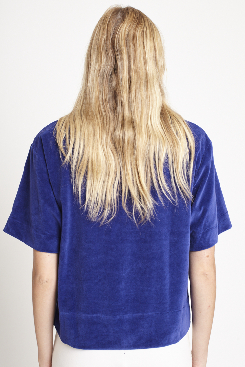 Fit — Blusa Plush Cropped