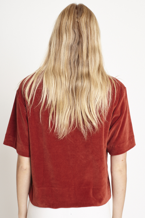 Fit — Blusa Plush Cropped