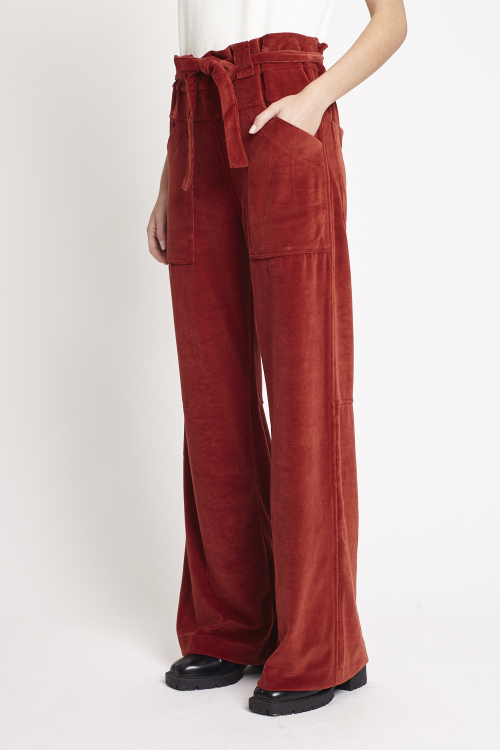Fit — Calça Plush Pantalona