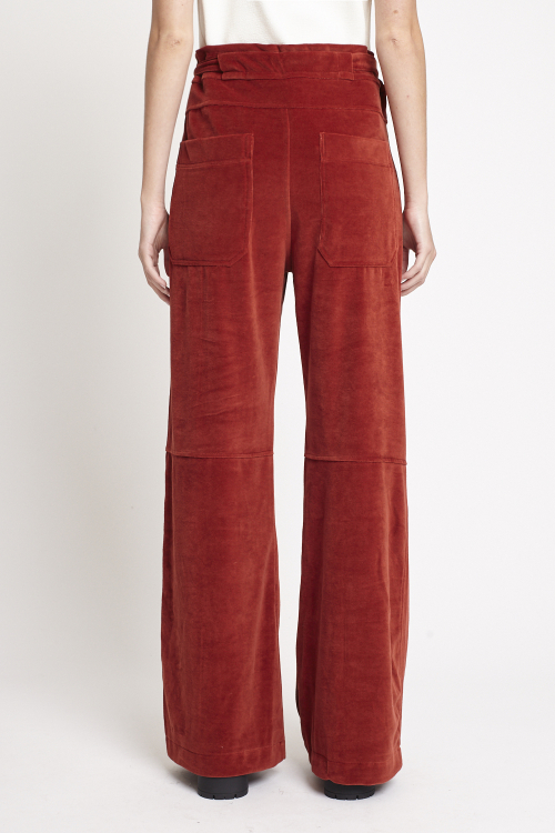 Fit — Calça Plush Pantalona