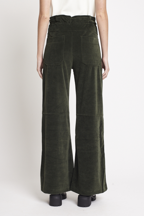 Fit — Calça Plush Pantalona