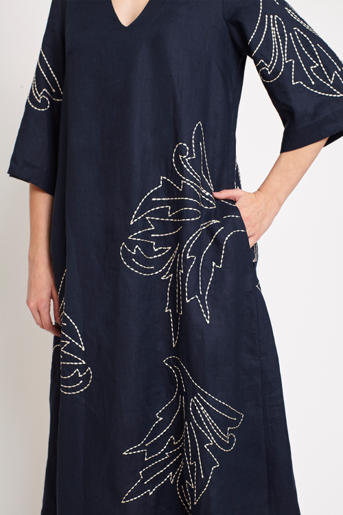 Fit — Vestido Linho Bordado Arabescos