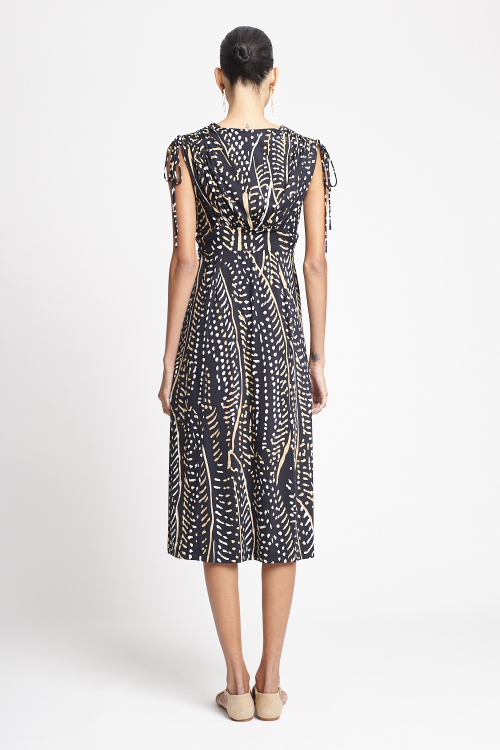 Fit — Vestido Jersey Estampa Penas