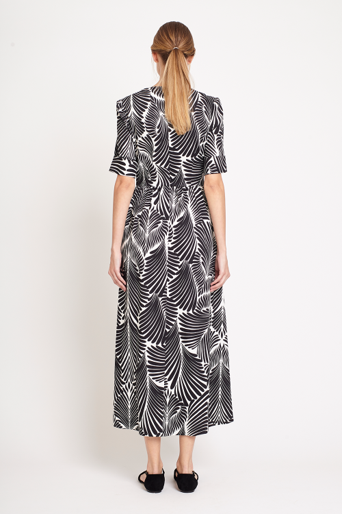 Fit — Vestido Viscose Plana Estampa Folhas