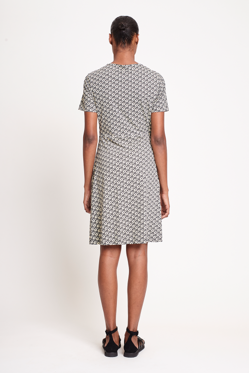 Fit — Vestido Jersey Estampa Gravataria