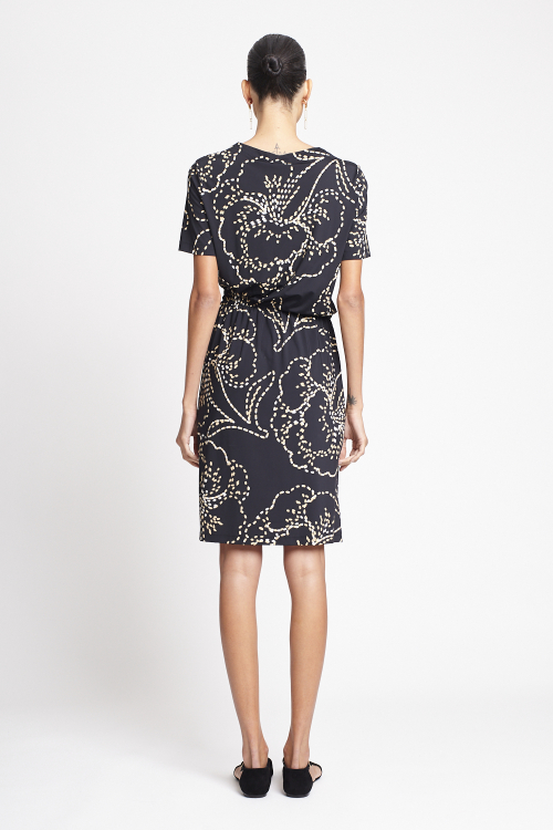 Fit — Vestido Jersey Estampa Pesponto Floral