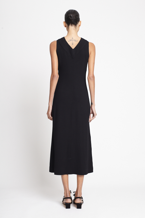 Fit — Vestido Bouclê Bordado Folhagem