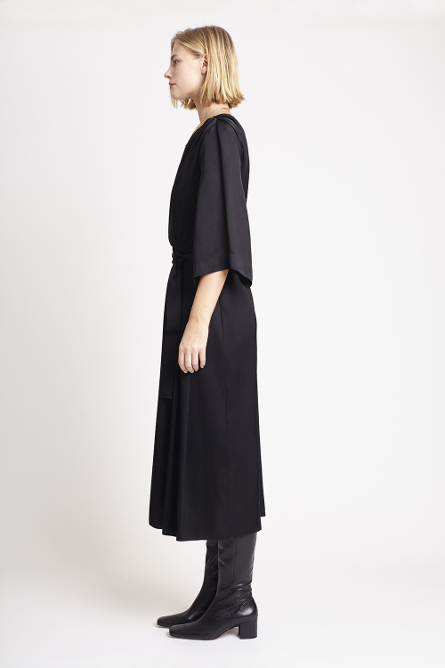 Fit — Vestido Viscose Acetinada