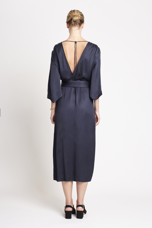 Fit — Vestido Viscose Acetinada