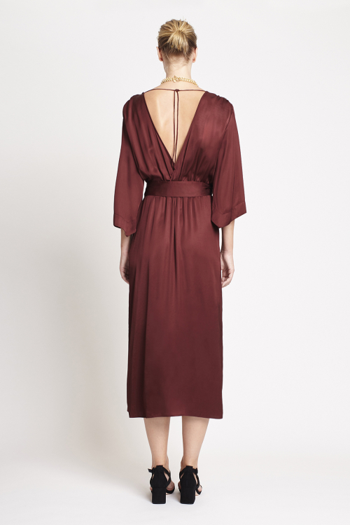 Fit — Vestido Viscose Acetinada