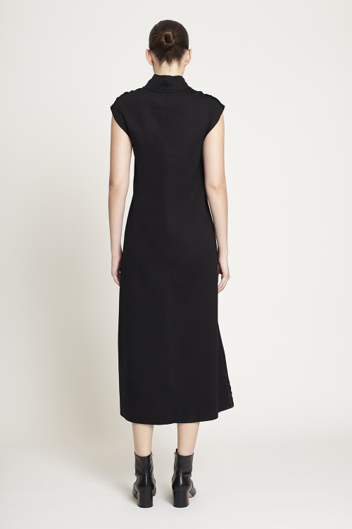 Fit — Vestido Duplo Leve Nesgas