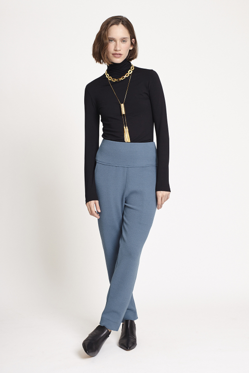 Fit — Calça Bouclê Com Bolso