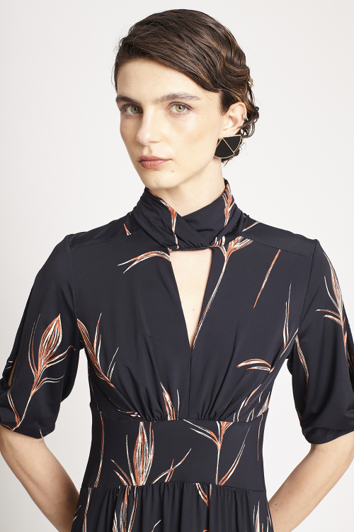Fit — Vestido Jersey Fenda Manga