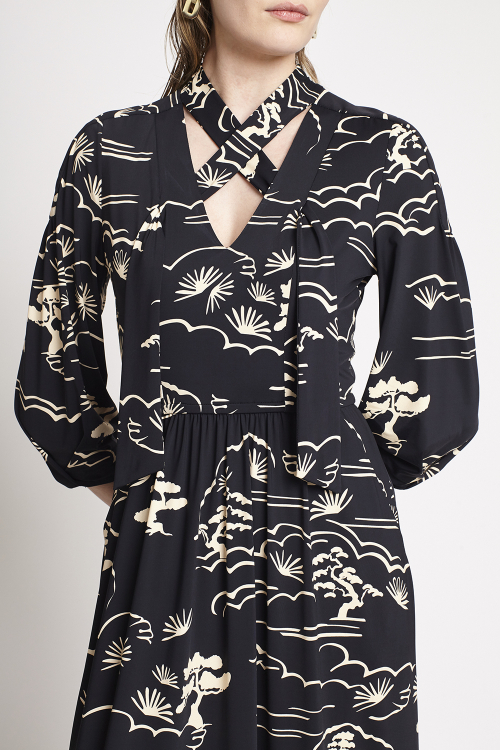 Fit — Vestido Jersey Est Jd Do Oriente Dec Cruzado
