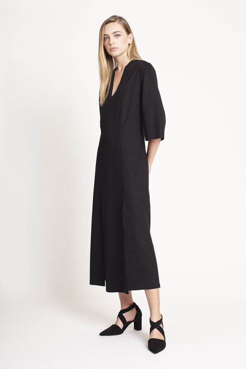 Fit — Vestido Decote V
