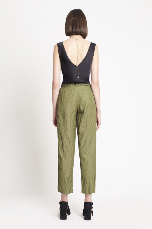 Fit — Calça Viscose Metal Bolso Embutido