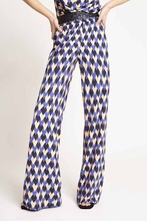 Fit — Calça Jersey Estampa Tressê Flare