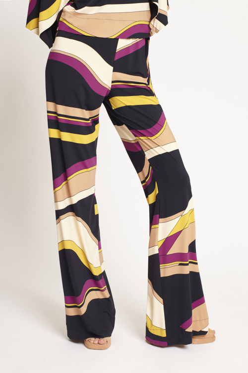 Fit — Calça Jersey Estampa Ondas Flare