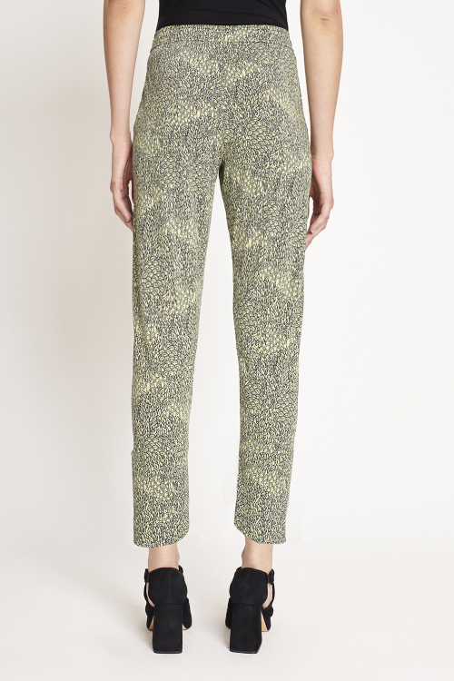 Fit — Calça Jersey Estampa Gramado