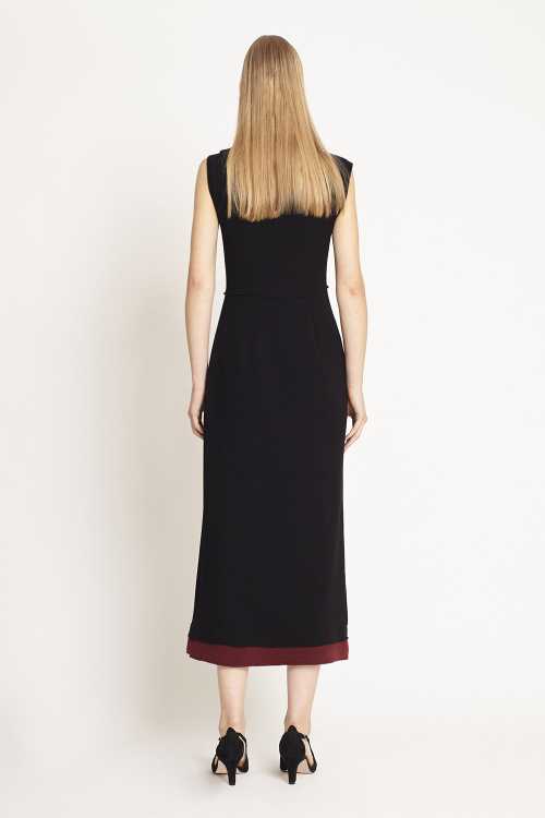 Fit — Vestido Bouclê Decote Deslocado
