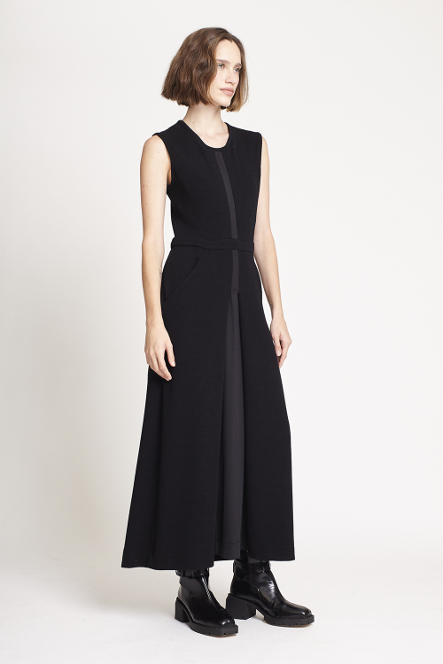 Fit — Vestido Malha Dupla Bouclê Com Detalhe